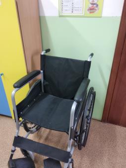 Наличие сменной кресла-коляски